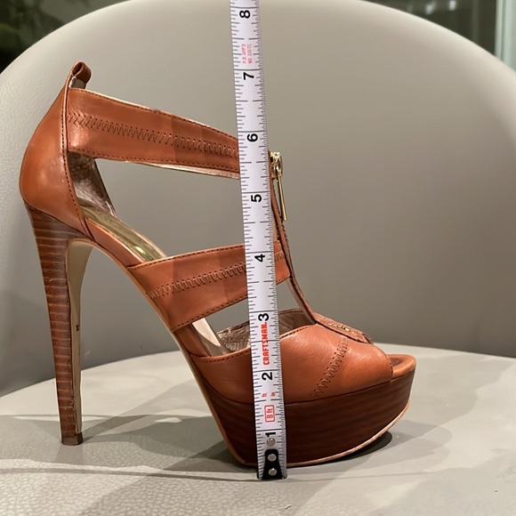 Michael Kors Sexy Platform Open Toe Heel Shoes with Zipper Hardware Accent - Picture 10 of 11